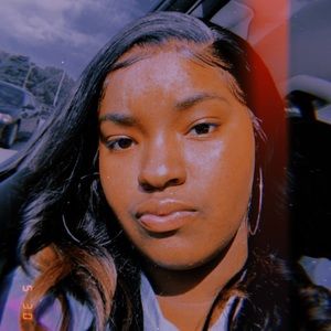 Meet your Posher, Breanna